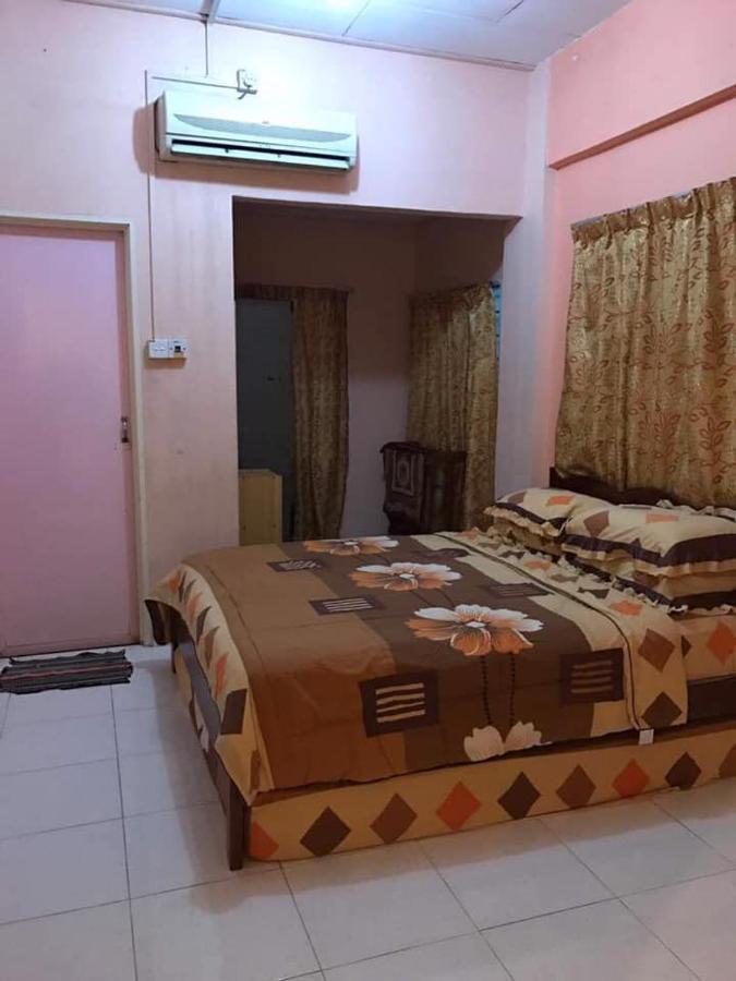 Trisya Homestay Kuala Terengganu Extérieur photo