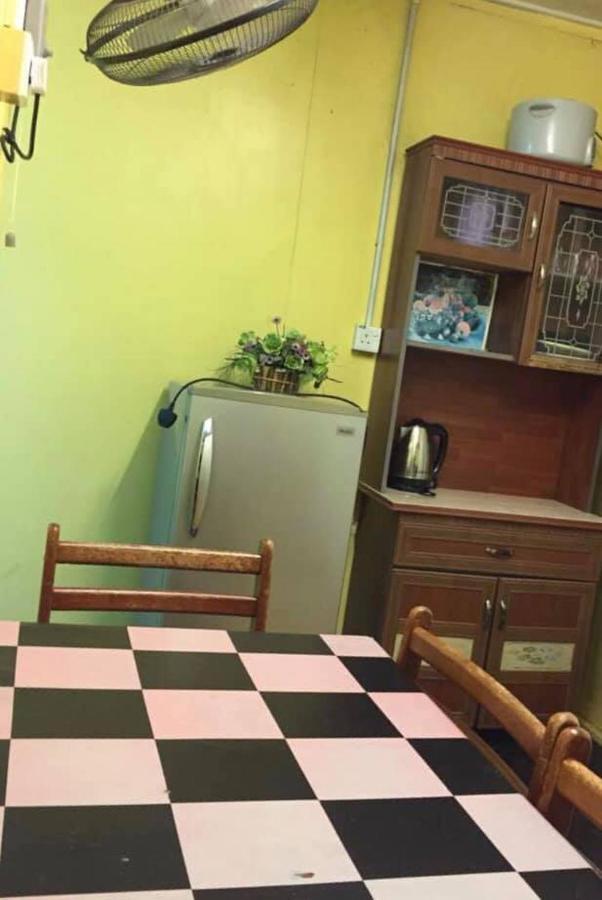Trisya Homestay Kuala Terengganu Extérieur photo
